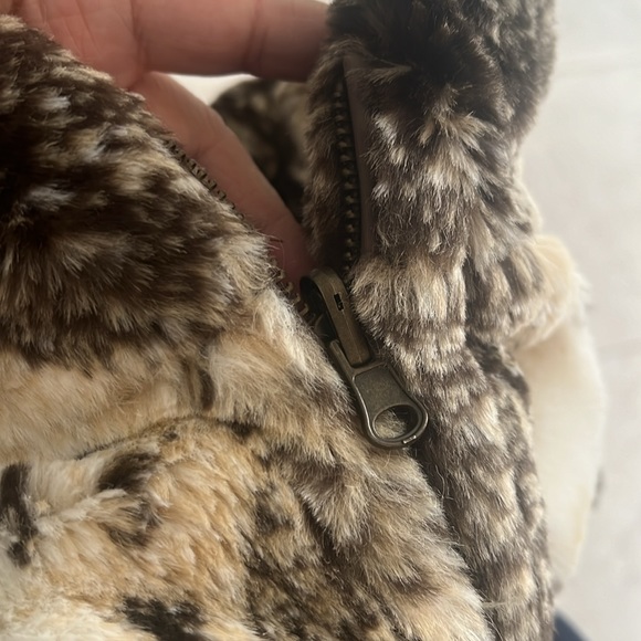 Beautiful Reversible Vest - Picture 10 of 12